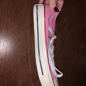 pink converse